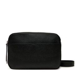 Torebka Coccinelle. Czarne listonoszki damskie Coccinelle, bez wzorów, bez dodatków. Za 1,399.00 zł.