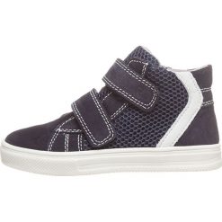 Sneakersy w kolorze granatowym. Trampki i tenisówki chłopięce Richter. W wyprzedaży za 172.95 zł.