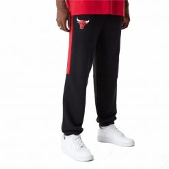 Spodnie dla dorosłych New Era NBA Colour Block Chicago Bulls Czarny. Czarne spodnie sportowe męskie New Era, m, bez wzorów, z bawełny. Za 320.00 zł.