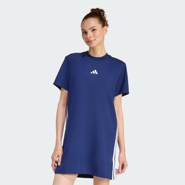 Sukienka Essentials 3-Stripes Tee. Białe sukienki damskie Adidas, xl, bez wzorów, eleganckie, bez kołnierzyka, bez ramiączek. Za 179.00 zł.