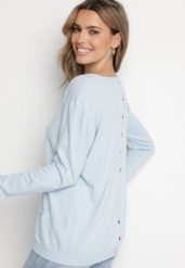 Jasnoniebieski Sweter z Kaszmirem i Ozdobnymi Kieszeniami Sanarea. Niebieskie swetry damskie Born2be, bez wzorów, z jeansu, eleganckie, bez kołnierzyka, bez ramiączek, długie, bez kaptura. Za 84.99 zł.