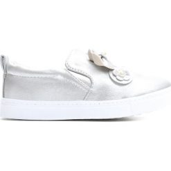Srebrne Slip On Promise To Keep. Szare buty sportowe dziewczęce Born2be, z materiału. Za 39.99 zł.