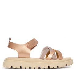 Sandały Primigi. Czerwone sandały dziewczęce Primigi, bez zapięcia. Za 219.99 zł.