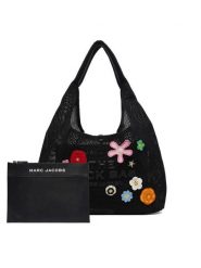 Marc Jacobs Torebka The Daisy Crochet Sack 2P5HSH027H03 Czarny. Czarne torebki do ręki damskie Marc Jacobs, bez wzorów, z materiału, bez dodatków. Za 1,499.00 zł.