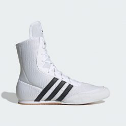 Box Hog 2.0 Boots. Białe obuwie sportowe damskie Adidas, bez wzorów, trekkingowe. W wyprzedaży za 239.20 zł.