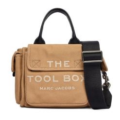Torebka Marc Jacobs. Brązowe torebki do ręki damskie Marc Jacobs, bez wzorów, klasyczne, bez dodatków. Za 1,039.00 zł.