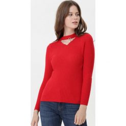 Czerwony Sweter Braylee. Czerwone swetry damskie Born2be, na jesień, s, bez wzorów, bez kołnierzyka, bez ramiączek, bez kaptura. Za 59.99 zł.