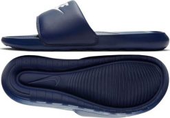 Nike Klapki Nike Victori One CN9675 401 CN9675 401 granatowy 39. Niebieskie klapki męskie Nike. Za 123.89 zł.