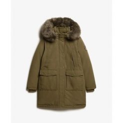 Parka z sztucznego futra damska Superdry Everest. Zielone kurtki damskie Superdry., na zimę, bez wzorów, bez kaptura. Za 806.10 zł.