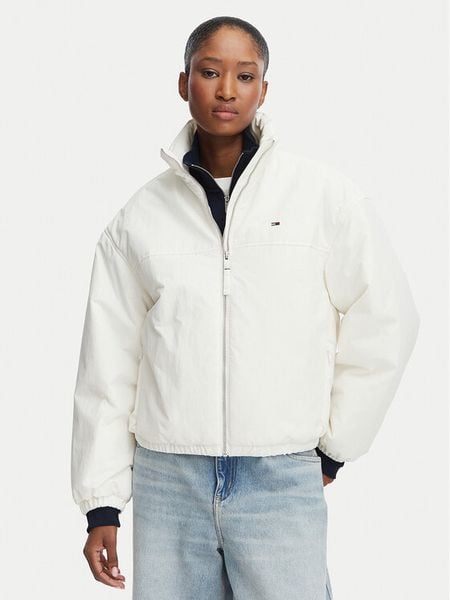 Tommy Jeans Kurtka przejściowa DW0DW22908 Biały Regular Fit. Białe kurtki damskie Tommy Jeans, xs, bez wzorów, z jeansu, bez kaptura. Za 525.99 zł.