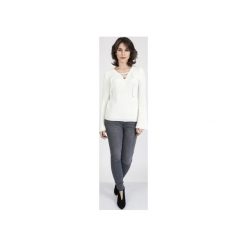 Sweter w stylu boho, SWE117 ecru MKM. Białe swetry damskie Mkm swetry, z dzianiny. Za 113.00 zł.