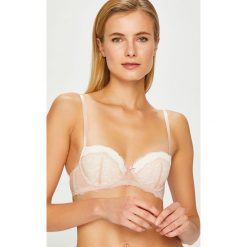 Dorina - Biustonosz. Różowe biustonosze Dorina, z haftami, z elastanu. W wyprzedaży za 59.90 zł.