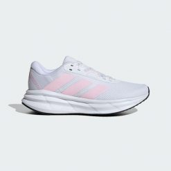 Buty Galaxy 7 Running. Czerwone obuwie sportowe damskie Adidas, bez wzorów, z materiału, do biegania. Za 239.00 zł.