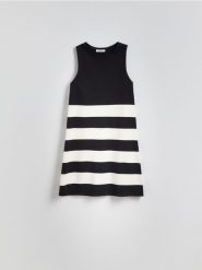 Sukienka mini z wiskozą - wielobarwny. Sukienki damskie Reserved, l, bez wzorów, z dzianiny, bez kołnierzyka, bez ramiączek, mini, rozkloszowane. W wyprzedaży za 49.99 zł.