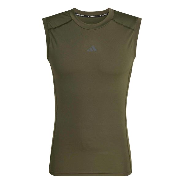Tank top adidas Techfit Compression. Zielone koszulki sportowe męskie Adidas, bez wzorów, sportowe, bez kołnierzyka. Za 149.00 zł.