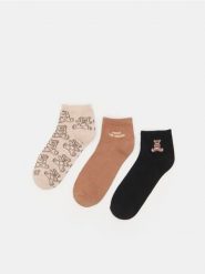 Skarpetki bawełniane 3 pack - wielobarwny. Skarpety damskie Sinsay, bez wzorów, z bawełny. Za 15.99 zł.
