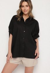 Czarna Bawełniana Koszula o Kroju Oversize Zialira. Czarne bluzki damskie Born2be, bez wzorów, z bawełny, eleganckie, bez kołnierzyka, bez ramiączek. Za 89.99 zł.