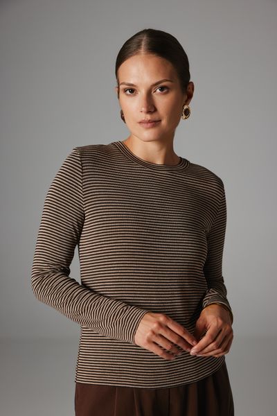 BLUZKA REYA BRĄZ- TAUPE XS - Flawless. Brązowe bluzki damskie Flawless, xs, bez wzorów, z wiskozy, bez kołnierzyka, bez ramiączek. Za 259.00 zł.