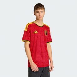Koszulka podstawowa Belgia 26. Czerwone koszulki sportowe męskie Adidas, bez wzorów, bez kołnierzyka, bez ramiączek, do piłki nożnej, climacool (adidas). Za 439.00 zł.