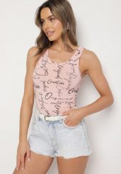 Różowy Top z Bawełny z Napisami Savanette. Czerwone bluzki damskie Born2be, l, bez wzorów, z bawełny, bez kołnierzyka, bez ramiączek. Za 29.99 zł.