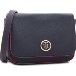 Torebka TOMMY HILFIGER - Honey Mini Crossover AW0AW05654 903. Niebieskie listonoszki damskie Tommy Hilfiger, ze skóry ekologicznej. Za 449.00 zł.