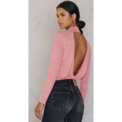 NA-KD Sweter z odkrytymi plecami - Red,Multicolor. Swetry damskie marki NA-KD. W wyprzedaży za 48.58 zł.