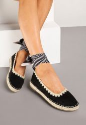 Czarne Espadryle z Plecioną Podeszwą i Wiązaniem Wokół Kostki Cyntavia. Czarne espadryle damskie Born2be, na lato, bez wzorów, casualowe, bez obcasa, bez zapięcia. Za 74.99 zł.