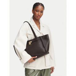 Torebka MICHAEL Michael Kors. Brązowe torebki do ręki damskie MICHAEL Michael Kors, bez wzorów, klasyczne, bez dodatków. Za 1,649.00 zł.