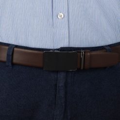 Pasek męski skórzany 3,5 cm klamra automatyczna Beltimore brązowy 02-543 : Kolory - brązowy, beżowy, Rozmiar pasków - r.110-125 cm. Brązowe paski damskie bez wzorów, ze skóry, wizytowe. Za 64.99 zł.