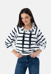 Bluza oversize z kapturem B-AIKA. Białe bluzy damskie Volcano, l, bez wzorów, z bawełny, z kapturem. Za 169.99 zł.