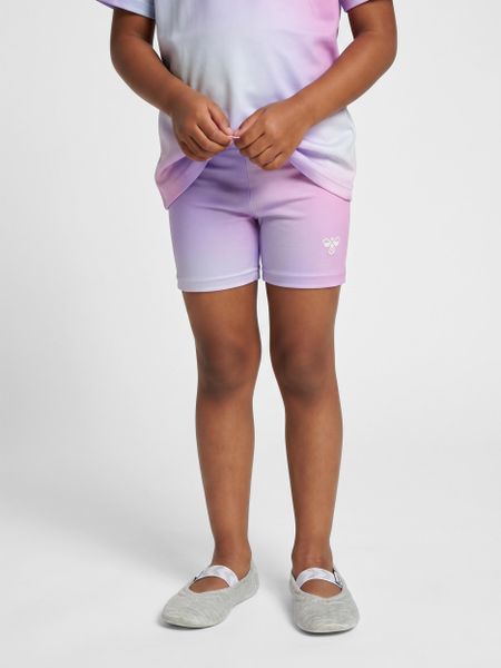 Szorty dziewczęce Hummel Gradient. Czerwone spodenki dla dziewczynek Hummel, bez wzorów, z materiału, eleganckie. Za 149.00 zł.