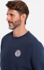 Ombre Nierozpinana męska dresowa bluza z naszywką w stylu college granatowa V2 OM-SSNZ-0134 L. Bluzy męskie Ombre, l, z aplikacjami, z dresówki, bez kaptura. Za 139.99 zł.