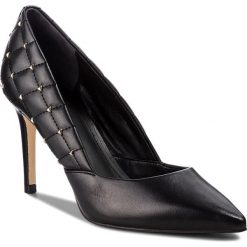Szpilki GUESS - FLRNN4 LEA08 BLACK. Czarne szpilki damskie Guess, z materiału. Za 669.00 zł.