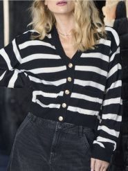 Sweter - wielobarwny. Żółte swetry damskie Sinsay, l, bez wzorów, bez kołnierzyka, bez ramiączek, bez kaptura. W wyprzedaży za 22.99 zł.