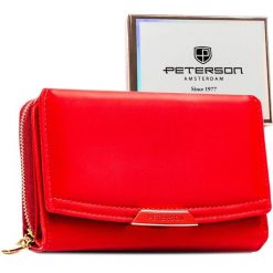 Czerwony portfel damski ze skóry ekologicznej zamykany na zatrzask i suwak - Peterson. Czerwone portfele damskie Peterson, bez wzorów, ze skóry ekologicznej. Za 94.99 zł.