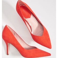 Czółenka na obcasie - Czerwony. Czółenka damskie Mohito. Za 129.99 zł.
