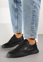 Czarne Tenisówki Zdobione Perforacją i Aplikacją Frolmio. Czarne trampki i tenisówki damskie Born2be, z aplikacjami, z jeansu, eleganckie, bez zapięcia. Za 54.99 zł.