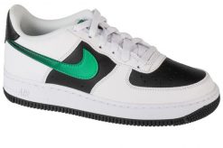 Buty sportowe Sneakersy chłopięce, Air Force 1 LV8 2 GS. Czarne trampki i tenisówki chłopięce Nike, bez wzorów, z materiału, sportowe, przed kostkę, bez zapięcia. Za 399.99 zł.