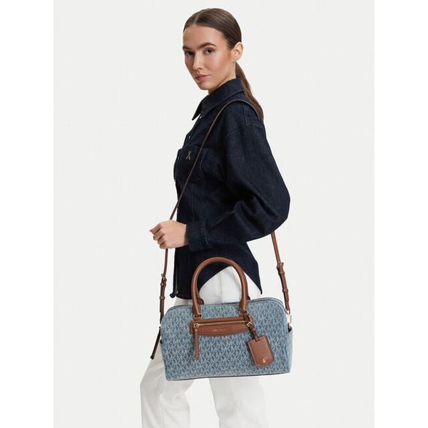 Torebka MICHAEL Michael Kors. Niebieskie torebki do ręki damskie MICHAEL Michael Kors, bez wzorów, bez dodatków. Za 875.99 zł.