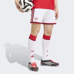 Domowe szorty Arsenal FC 26/27 Authentic. Białe szorty męskie Adidas, s, bez wzorów, z materiału, klasyczne. Za 239.00 zł.