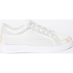 Guess Jeans - Buty. Obuwie sportowe damskie Guess Jeans, z jeansu. W wyprzedaży za 299.90 zł.