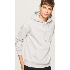Bluza kangurka z kapturem - Jasny szar. Bluzy męskie marki Reserved. W wyprzedaży za 59.99 zł.