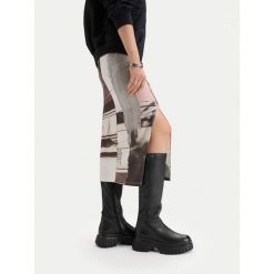 Kozaki G-Star. Czarne kozaki damskie G-Star, bez obcasa, na płaskiej podeszwie. Za 549.99 zł.