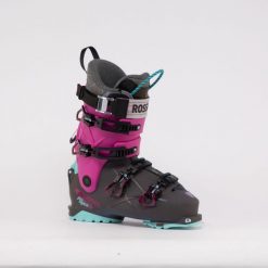 Buty narciarskie męskie ROSSIGNOL Alltrack 130 Pro MV LT GW Black Violet/Fuchsia. Czarne buty sportowe męskie Rossignol, bez zapięcia, narciarskie. W wyprzedaży za 2,658.99 zł.