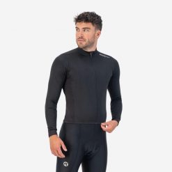 Koszulka rowerowa męska Rogelli Core z długim rękawem. Czarne buty sportowe męskie Rogelli, bez zapięcia, rowerowe. Za 248.00 zł.