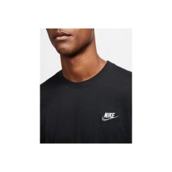 Koszulka męska Nike Club Tee. Czarne koszulki sportowe męskie Nike, m, bez wzorów, z bawełny, bez kołnierzyka, bez ramiączek, na fitness i siłownię. Za 94.99 zł.