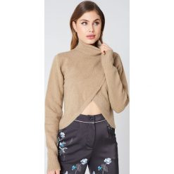 NA-KD Krótki sweter z dzianiny - Beige. Swetry damskie marki NA-KD. W wyprzedaży za 70.97 zł.