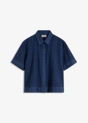 Bluzka z ażurowym haftem. Niebieskie bluzki damskie bonprix, w ażurowe wzory, eleganckie, bez kołnierzyka, bez ramiączek. Za 139.99 zł.