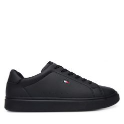 Sneakersy Tommy Hilfiger. Czarne trampki i tenisówki chłopięce Tommy Hilfiger, bez wzorów, bez zapięcia. Za 329.99 zł.