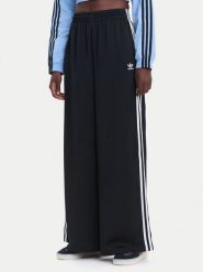 Adidas Spodnie dresowe adicolor Satin IU2520 Czarny Wide Leg. Czarne spodnie dresowe damskie Adidas, bez wzorów, z dresówki. Za 279.99 zł.